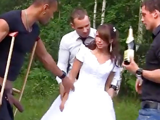 Russian bride luvs an bi-racial group-poke outdoors